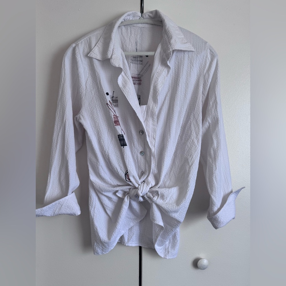 White Button-Up Shirt with Abstract Design - Picture 2 of 4
